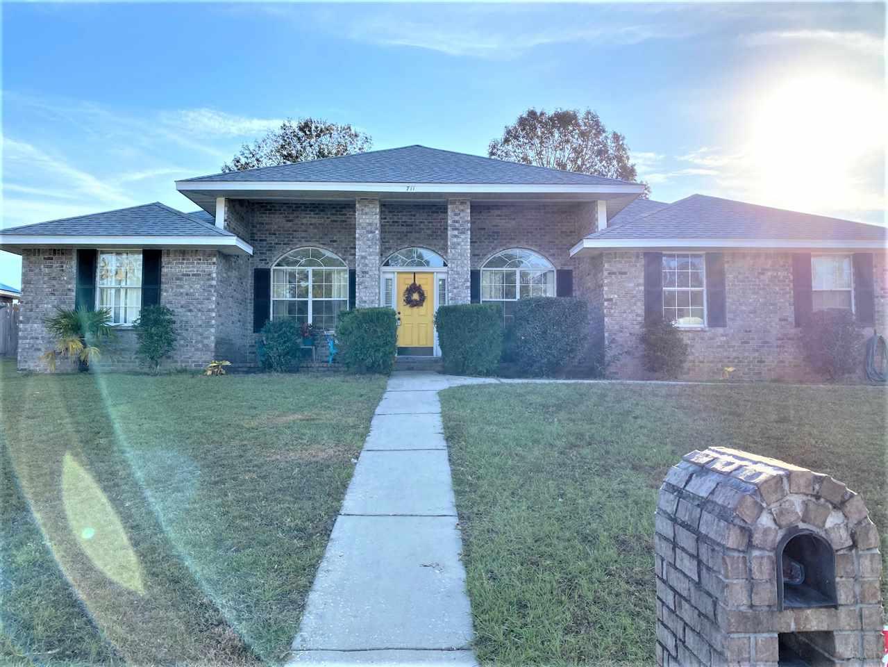 7114 Woodside Road Pensacola, FL 32526 - Photo 2 of 21 Gallery Image 2