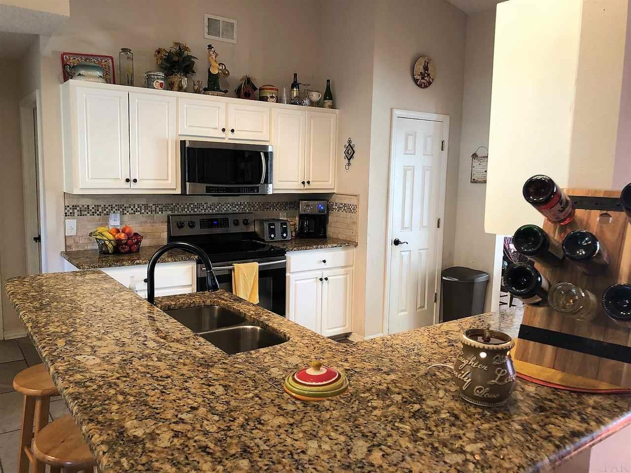 7114 Woodside Road Pensacola, FL 32526 - Photo 6 of 21 Gallery Image 6