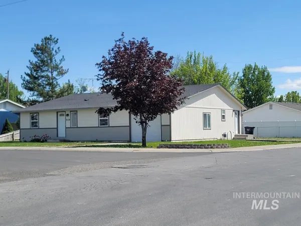 $342,000 | 939 Craven Avenue, Buhl, ID 83316