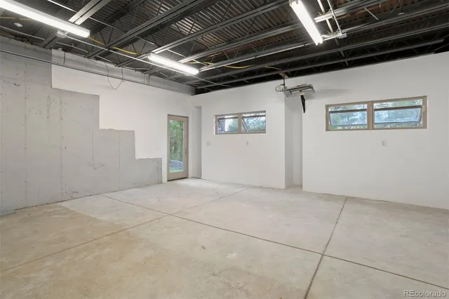 a view of empty room