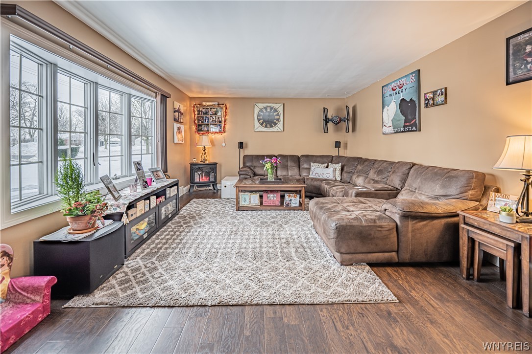 869 The Circle Lewiston, NY 14092 - Photo 4 of 26