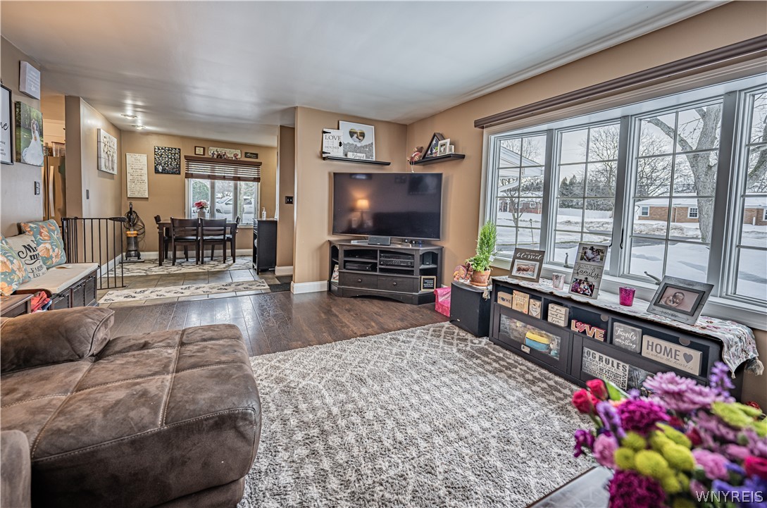 869 The Circle Lewiston, NY 14092 - Photo 5 of 26