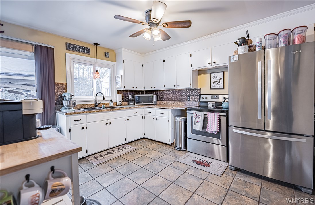 869 The Circle Lewiston, NY 14092 - Photo 10 of 26