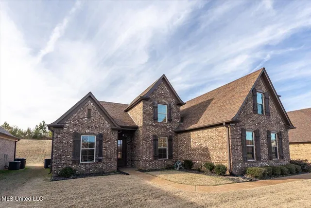 $399,000 | 5085 Savannah Parkway, Southaven, MS 38672