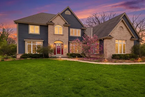 $924,900 | N65W12842 Crimson Court, Menomonee Falls, WI 53051