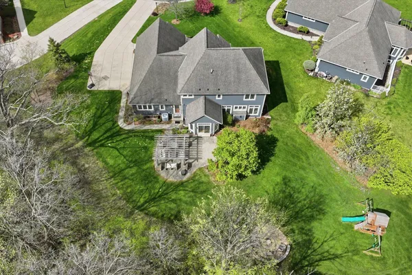 $924,900 | N65W12842 Crimson Court, Menomonee Falls, WI 53051