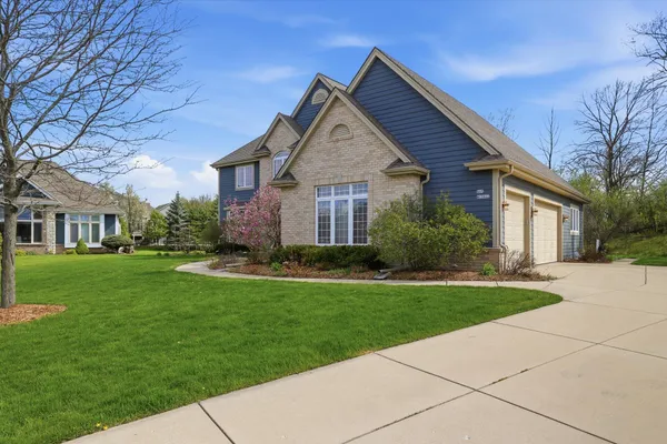 $924,900 | N65W12842 Crimson Court, Menomonee Falls, WI 53051