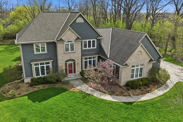 $924,900 | N65W12842 Crimson Court, Menomonee Falls, WI 53051