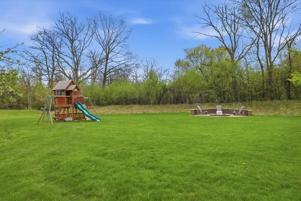 $924,900 | N65W12842 Crimson Court, Menomonee Falls, WI 53051