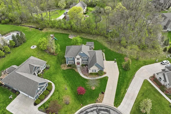 $924,900 | N65W12842 Crimson Court, Menomonee Falls, WI 53051