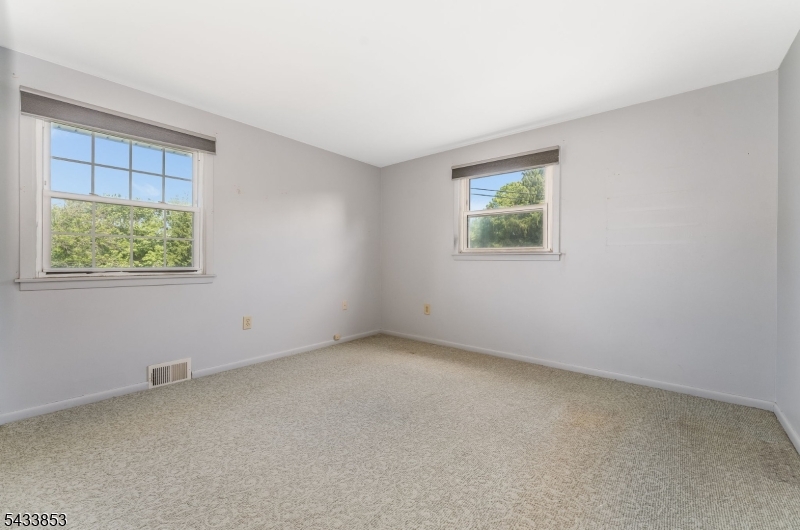44 Pleasant Valley Road Washington, NJ 07882 - Photo 18 of 37