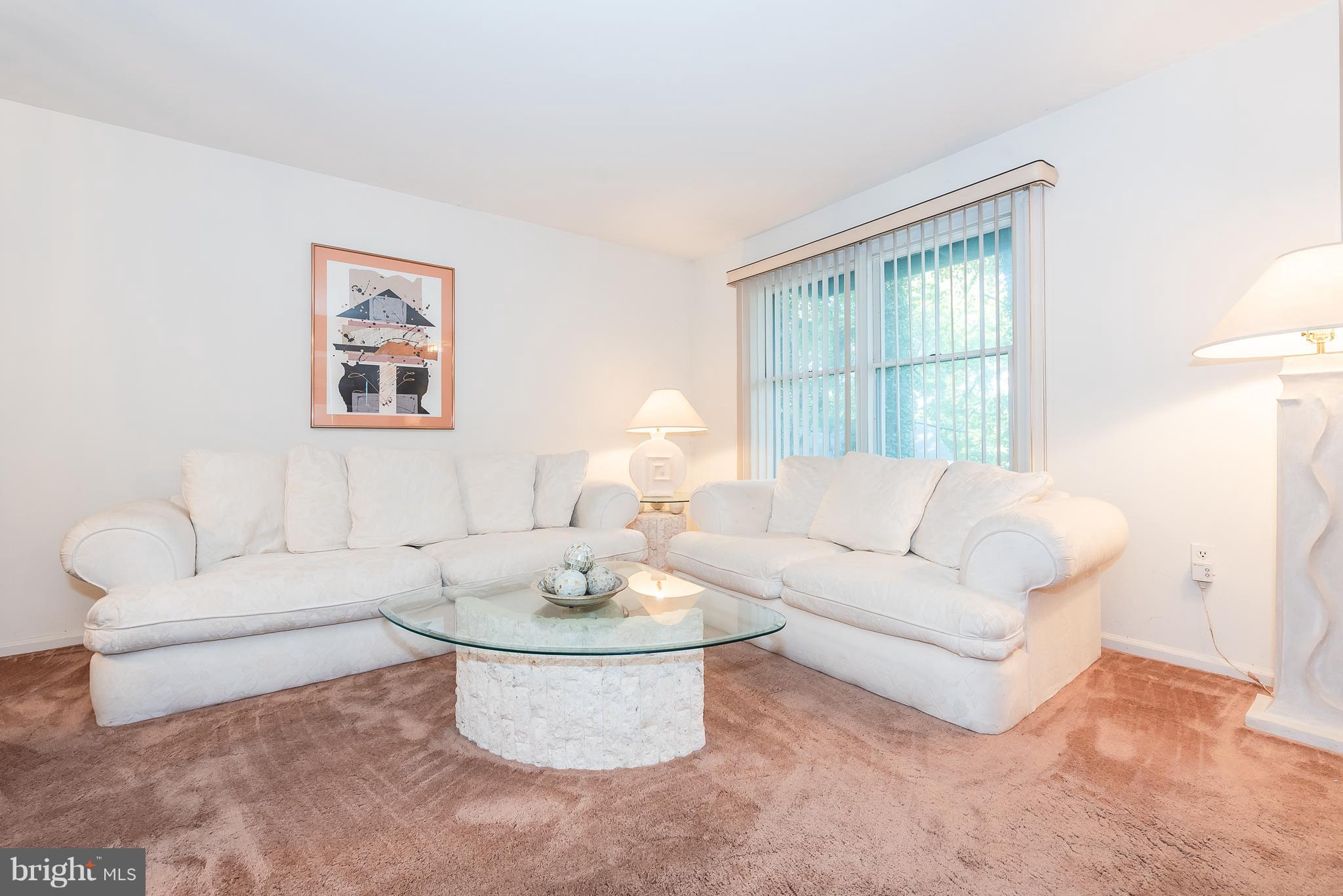 12900 River Ridge Place Laurel, MD 20708 - Photo 23 of 43 Living Room