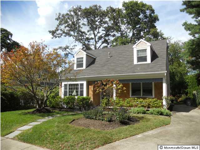 2 Elizabeth Court Spring Lake, NJ 07762 - Photo 1 of 3 Primary Photo