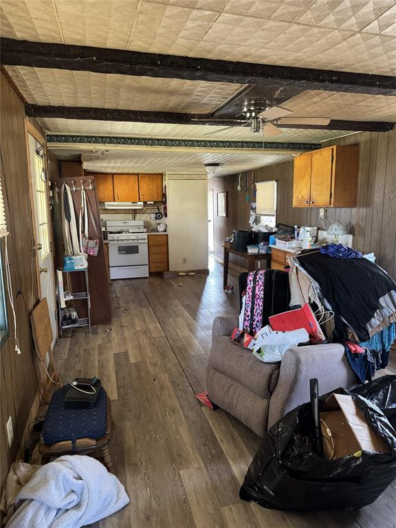 1161 Davis Court Rio Vista, TX 76093 - Photo 4 of 6 a living room with furniture and a flat screen tv