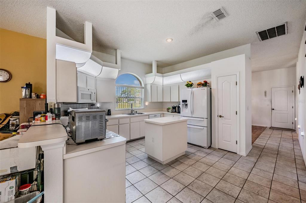 13566 Rudi Loop Spring Hill, FL 34609 - Photo 14 of 57