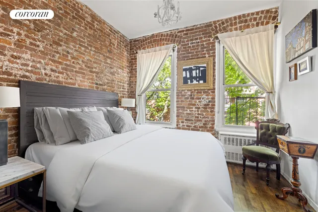 $699,000 | 77 Perry Street, Unit 4C | West Village