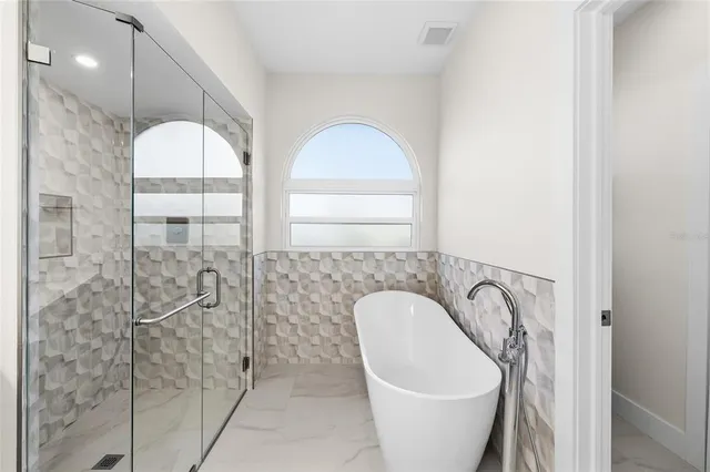 $4,000 | 1801 Laurence Court, Clearwater, FL 33764