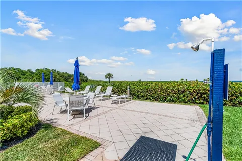 $849,000 | 1700 Ocean Drive, Unit 405, Vero Beach, FL 32963