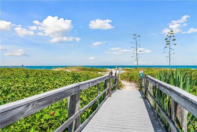 $849,000 | 1700 Ocean Drive, Unit 405, Vero Beach, FL 32963