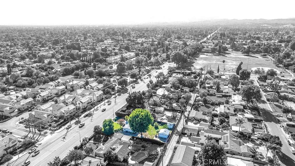 8621 Winnetka Avenue Winnetka, CA 91306 - Photo 5 of 25 an aerial view of multiple house
