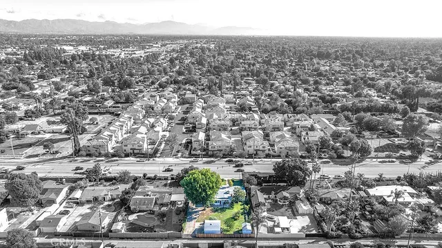 an aerial view of multiple house