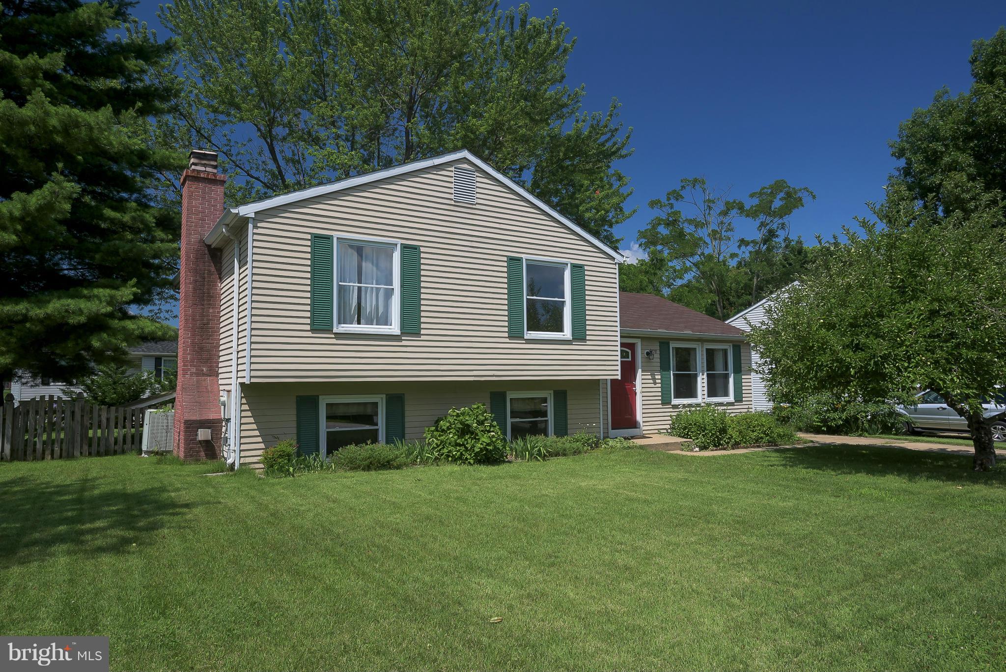 878 Wilson Road Arnold, MD 21012 - Photo 1 of 22 Exterior (Front)