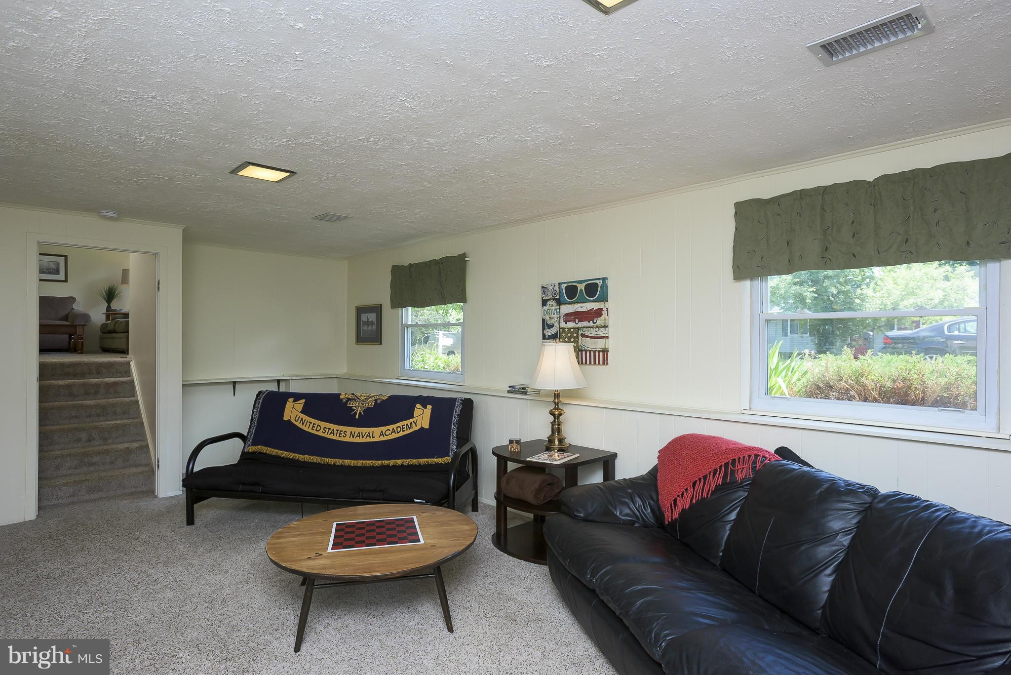 878 Wilson Road Arnold, MD 21012 - Photo 8 of 22 Family Room