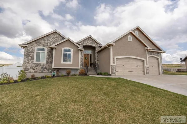 $794,900 | 3483 South Boulder Creek Lane, Ammon, ID 83406