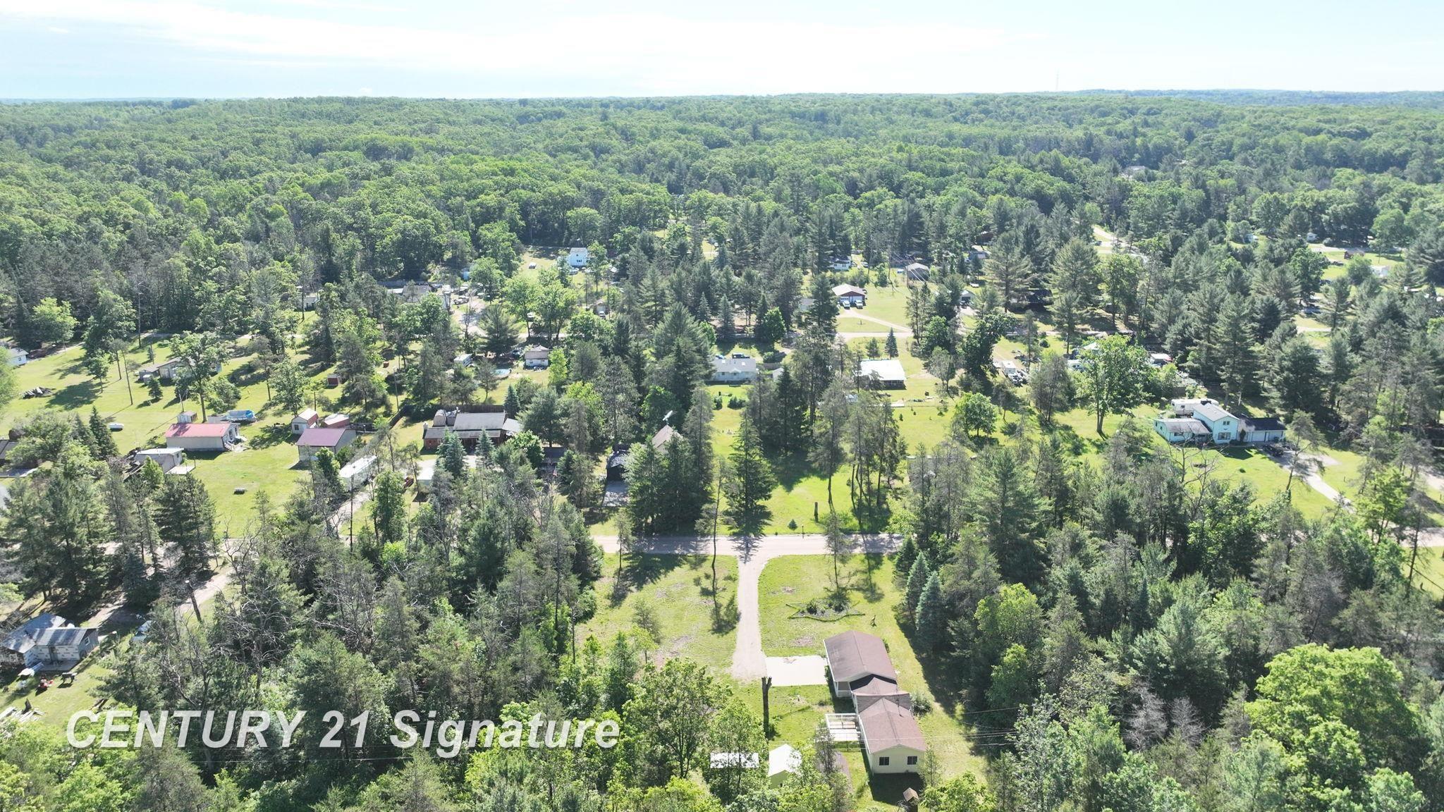 618 Eola Road Harrison, MI 48625 - Photo 22 of 46 50145146-d24d34d3-07f1-445f-92a3-c8b726b7469f.JPG