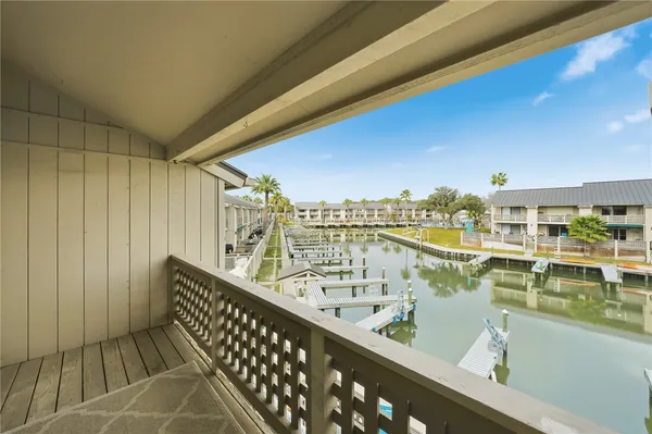 $489,000 | 1902 Bayhouse Drive, Unit 1902, Rockport, TX 78382