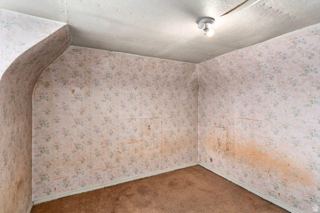 482 West 100 N Street Beaver, UT 84713 - Photo 26 of 41 Upstairs bedroom 2