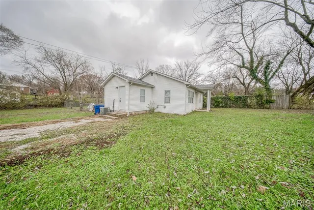 $69,900 | 100 East 6th Street, Dixon, MO 65459