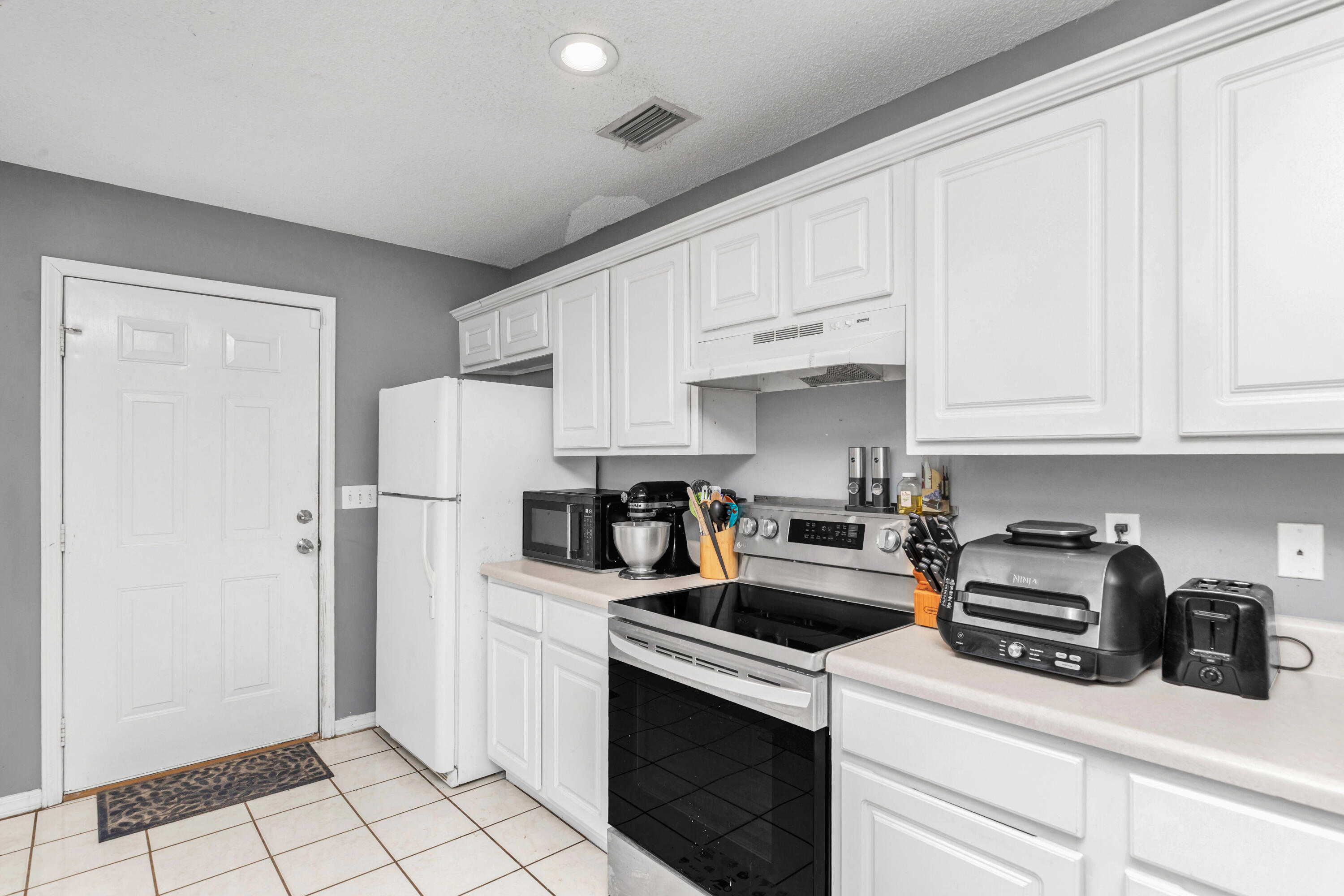 16 Cactus Road Mary Esther, FL 32569 - Photo 10 of 35 147A9136