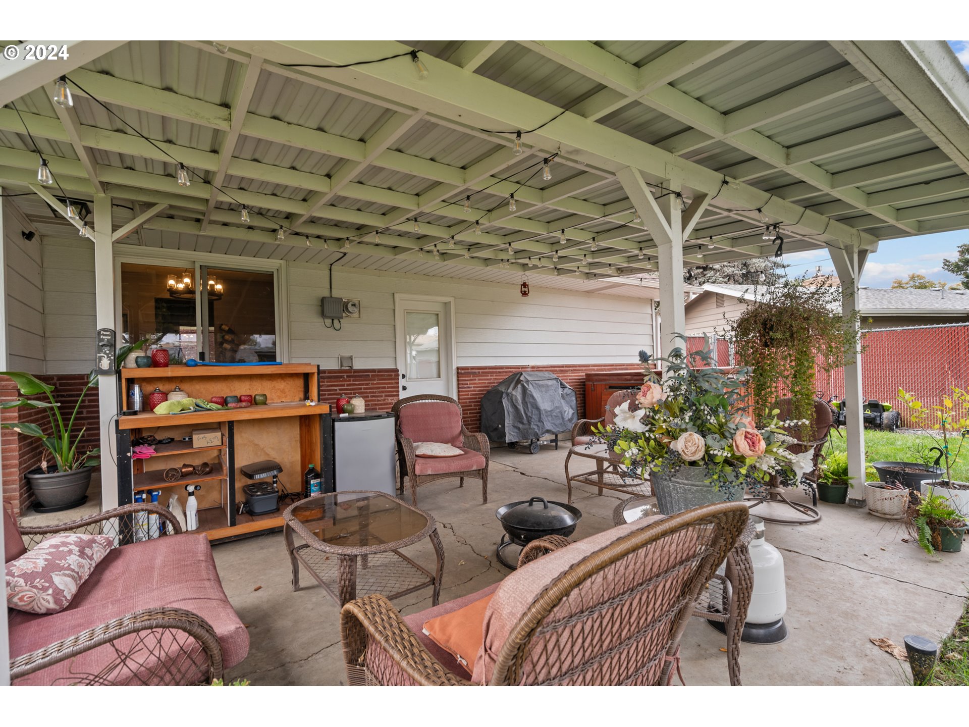 1338 Southwest 41st Street Pendleton, OR 97801 - Photo 24 of 40 a view of a chairs and table in the patio