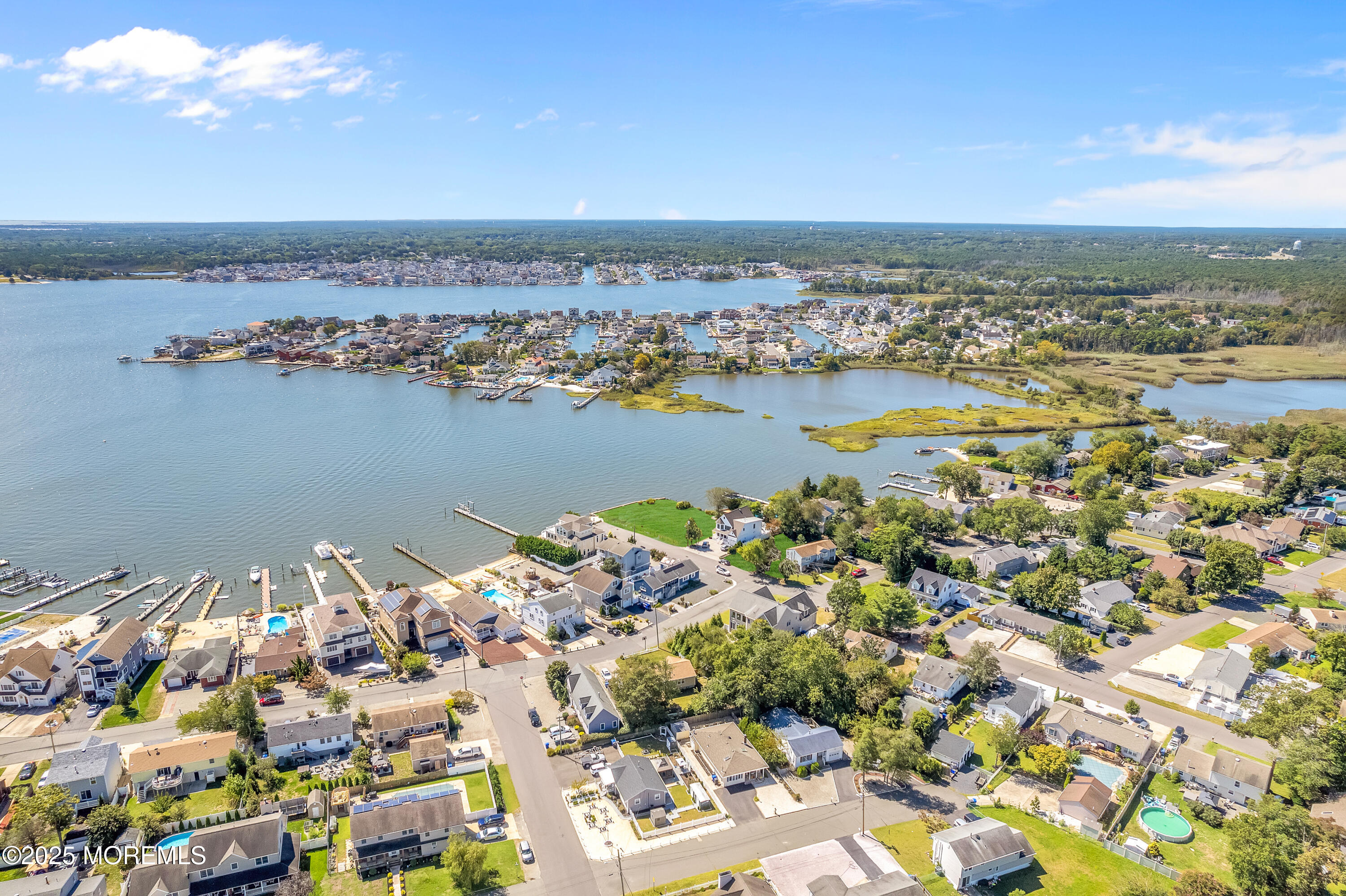 2 Cedar Tree Lane Toms River, NJ 08753 - Photo 24 of 37 a view of a city