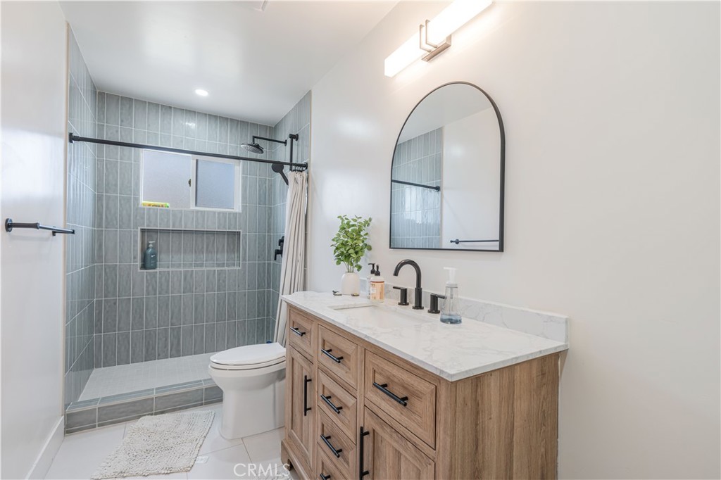 492 Graham Avenue Camarillo, CA 93010 - Photo 11 of 21