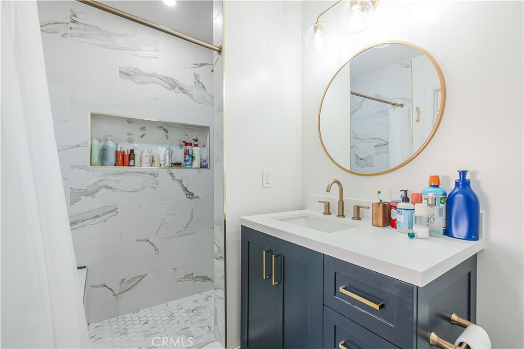 492 Graham Avenue Camarillo, CA 93010 - Photo 14 of 21