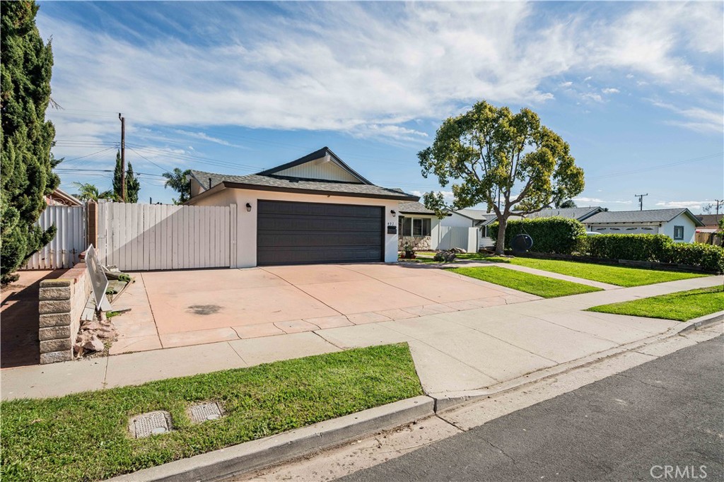 492 Graham Avenue Camarillo, CA 93010 - Photo 2 of 21