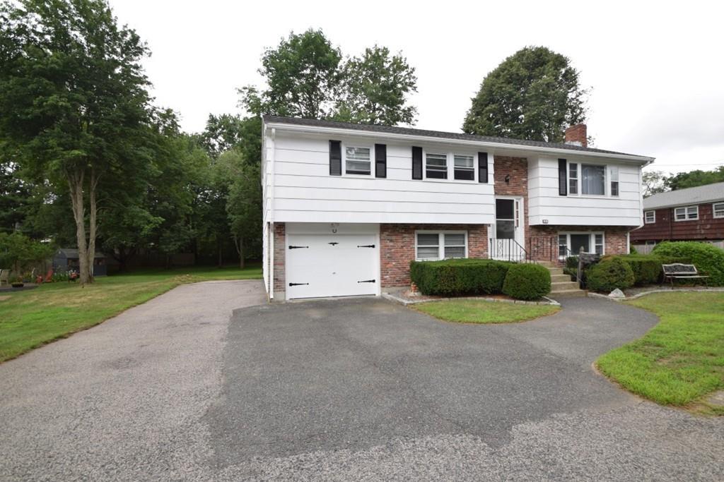36 Niles Road Randolph, MA 02368 - Photo 2 of 28 Gallery Image 2