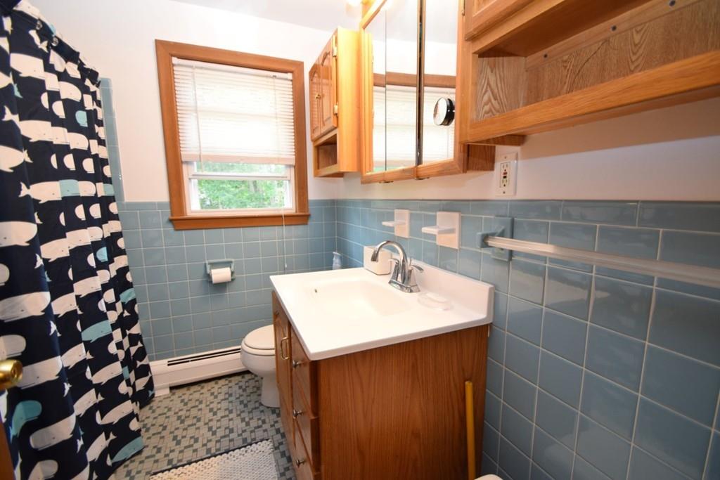 36 Niles Road Randolph, MA 02368 - Photo 9 of 28 Gallery Image 9