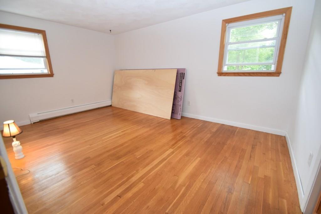 36 Niles Road Randolph, MA 02368 - Photo 10 of 28 Gallery Image 10