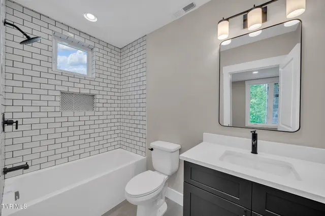 $1,685,000 | 1093 Hawk Nest Court, Jonesborough, TN 37659