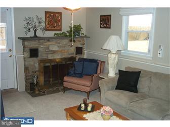 1132 Fitch Road Southampton, PA 18966 - Photo 4 of 8 Gallery Image 4