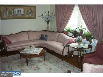 1132 Fitch Road Southampton, PA 18966 - Photo 7 of 8 Living Room