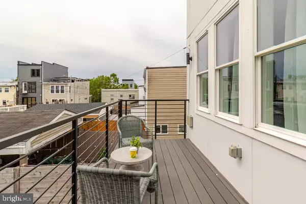 $5,200 | 1417 Montello Avenue Northeast, Unit 2, Washington, DC 20002