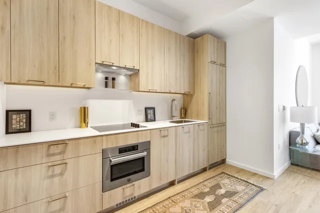 $4,263 | 545 Vanderbilt Avenue, Unit PH3E | Prospect Heights