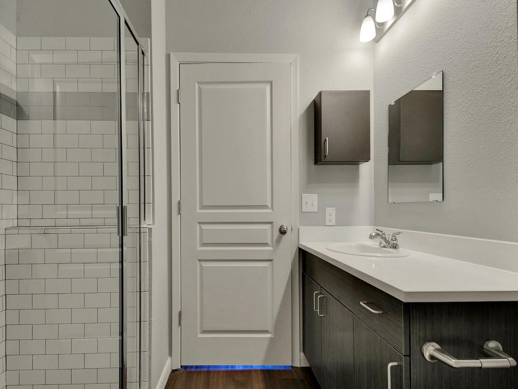 2822 Rio Grande Street, Unit 204 Austin, TX 78705 - Photo 17 of 27