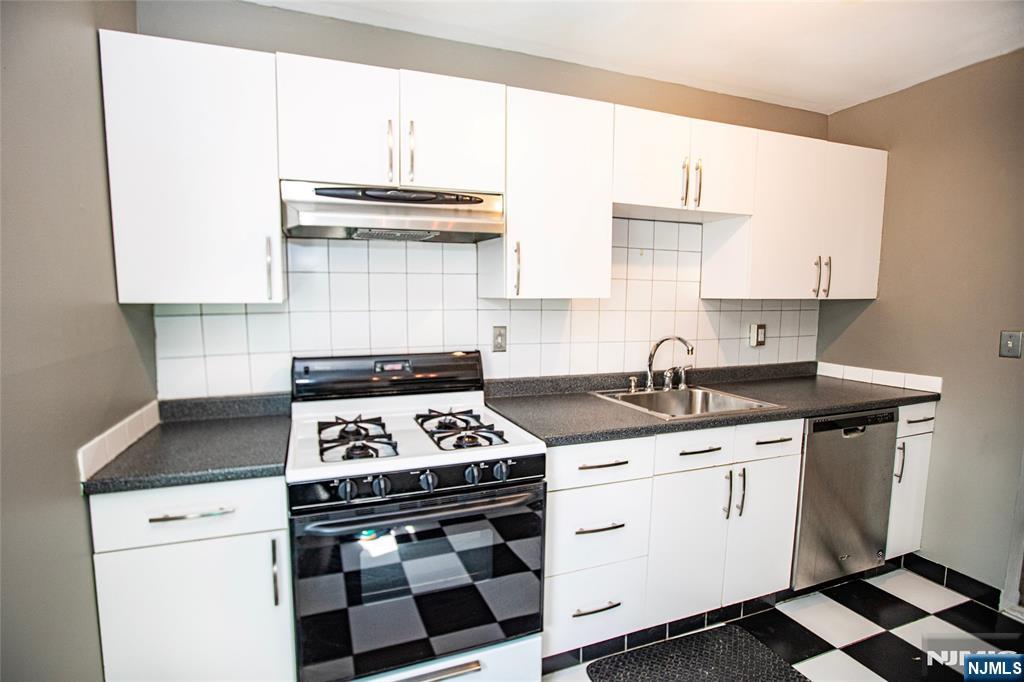 1130 Valley Road, Unit 2B Wayne, NJ 07470 - Photo 15 of 47