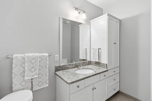 $419,900 | 750 Shasta Oaks Court, Roseville, CA 95678