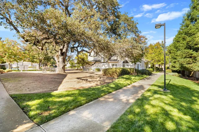 $419,900 | 750 Shasta Oaks Court, Roseville, CA 95678